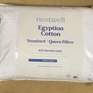 Brand New Nestwell Egyptian Cotton Medium Support Pillow Queen